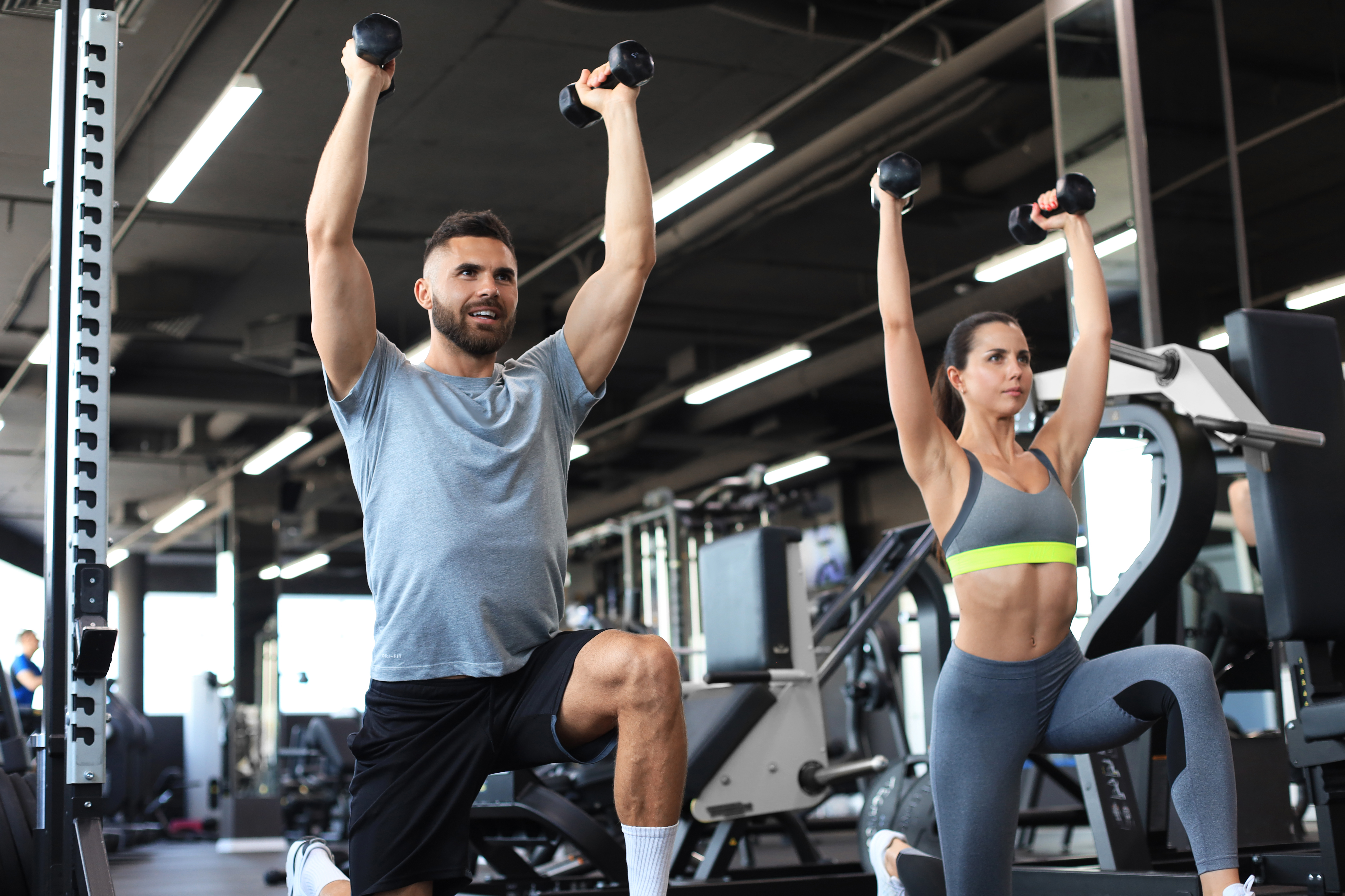 Logo fitness couple